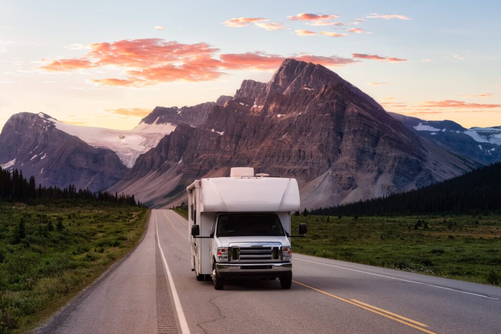 rv traveling and hiking